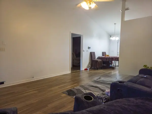 100 Roosevelt Drive, Midway, FL 32343