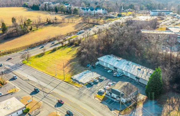 3783 Peters Creek RD, Roanoke, VA 24018