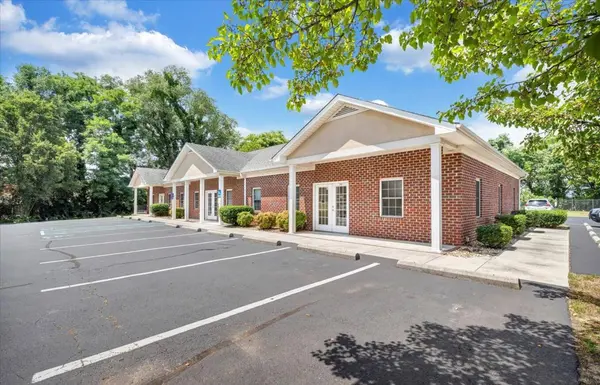 1101 Electric RD, Salem, VA 24153