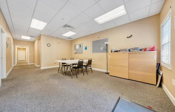 1101 Electric RD, Salem, VA 24153