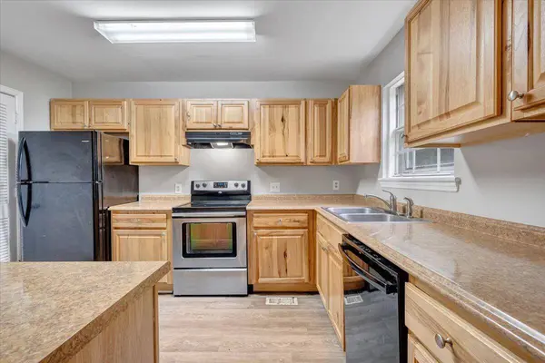 1702 Elbert DR, Roanoke, VA 24018