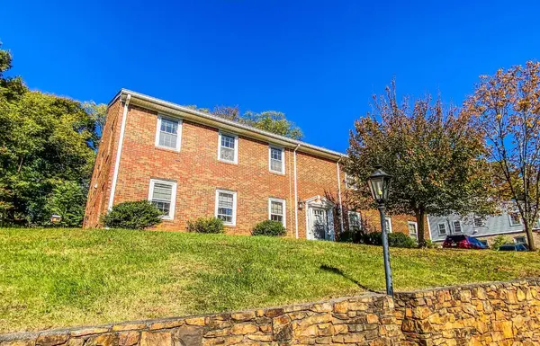 803 King James SW ST, Roanoke, VA 24016