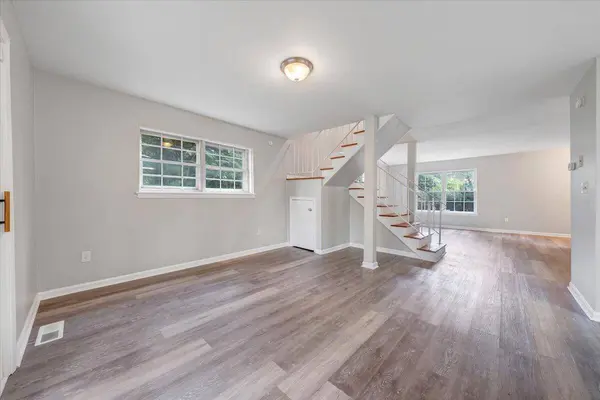 1702 Elbert DR, Roanoke, VA 24018