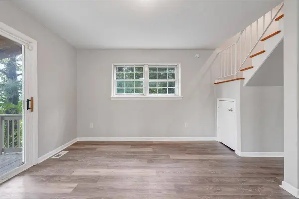 1702 Elbert DR, Roanoke, VA 24018