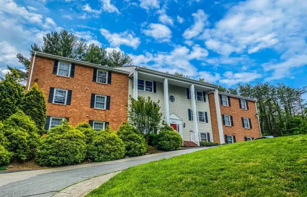 4622 Grandin SW RD, Roanoke, VA 24018