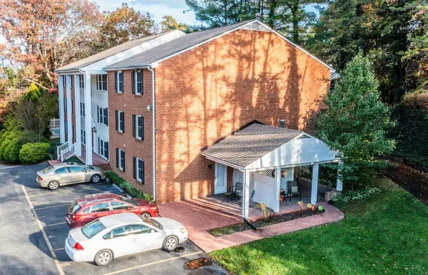 4622 Grandin SW RD, Roanoke, VA 24018