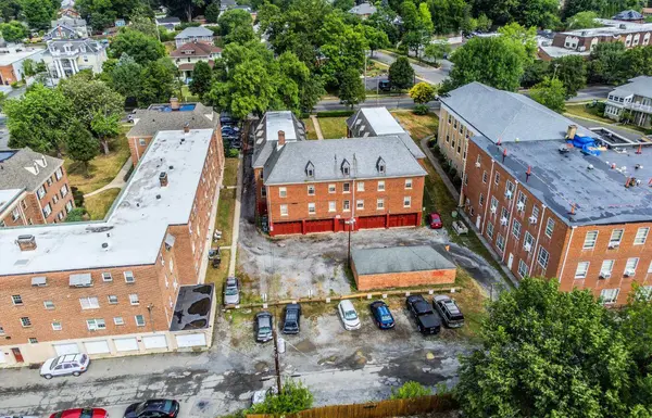 1712 Grandin SW RD, Roanoke, VA 24015