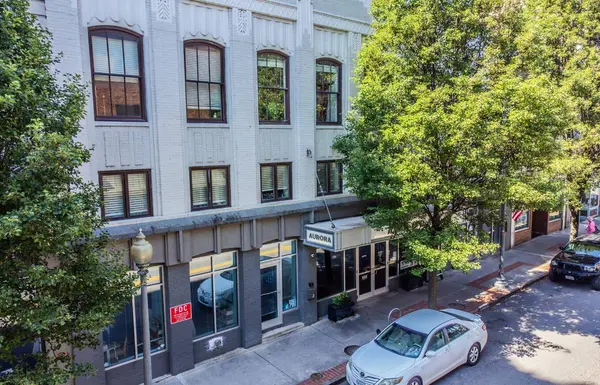 110 Campbell SW AVE
