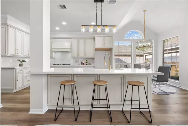 4006 Blue Jasmine CT, Houston, TX 77059