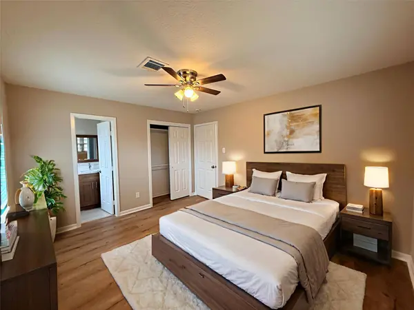 2026 John ST, Pasadena, TX 77502