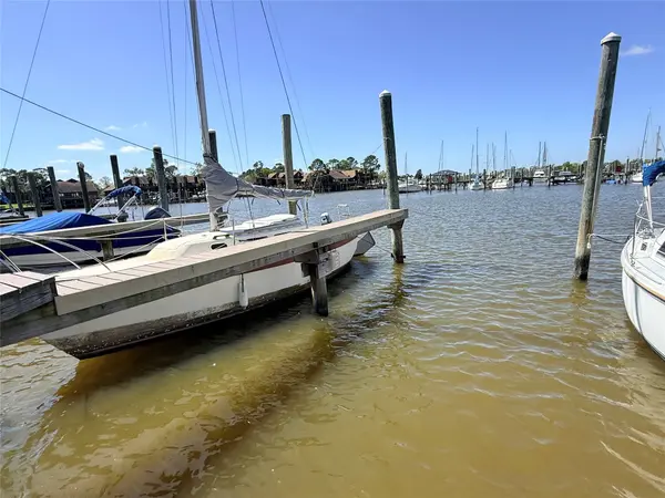 00 Davis RD, League City, TX 77573