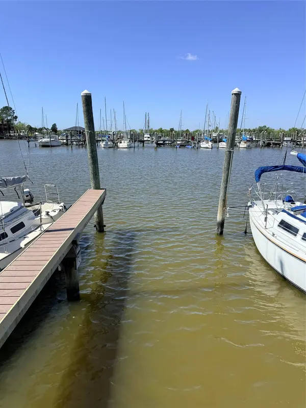 00 Davis RD, League City, TX 77573