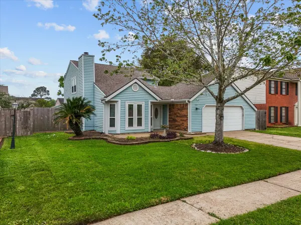 4214 Fernside DR, Pasadena, TX 77505