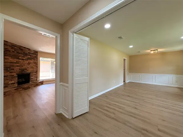 135 Nasturtium ST, Lake Jackson, TX 77566