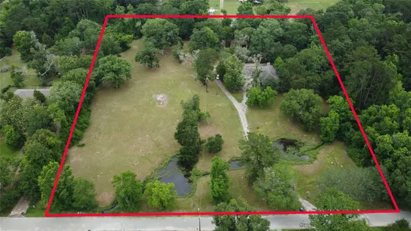 26161 E Holly LN, Splendora, TX 77372