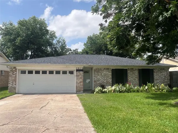 205 W Vaughn LN, Deer Park, TX 77536