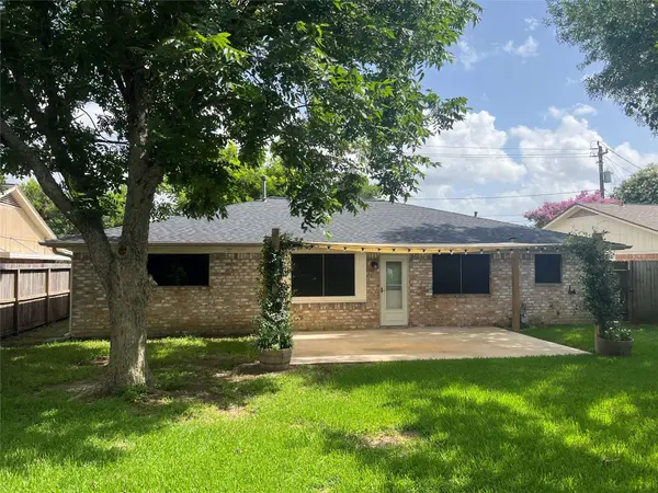 205 W Vaughn LN, Deer Park, TX 77536