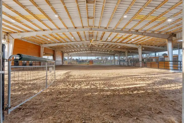 10431 N P ST, La Porte, TX 77571