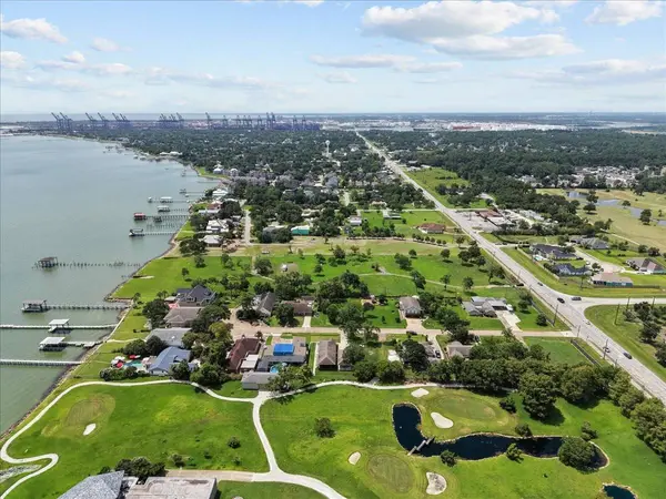 2311 S Broadway, La Porte, TX 77571