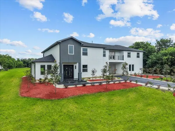 3237 Harkey RD, Pearland, TX 77584