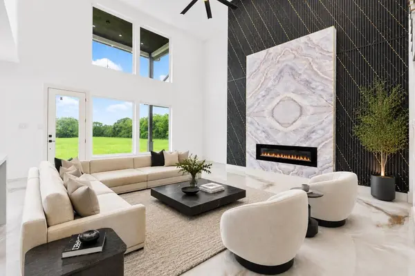 3237 Harkey RD, Pearland, TX 77584