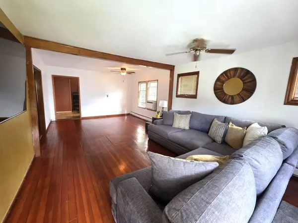 1108 Lower Ferry Rd, Ewing Twp, NJ 08618-1802