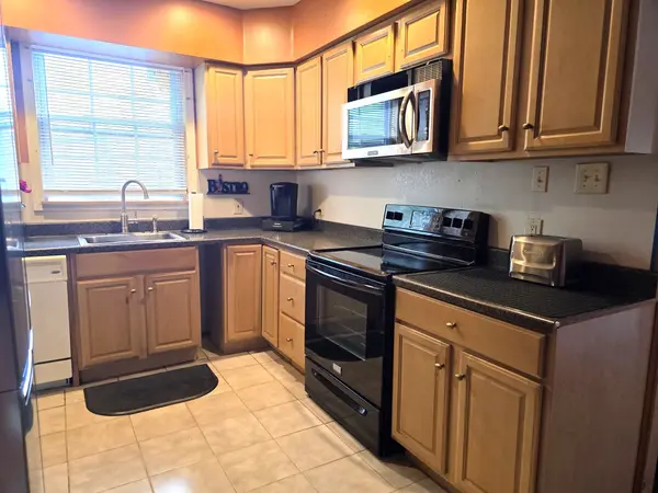 1108 Lower Ferry Rd, Ewing Twp, NJ 08618-1802