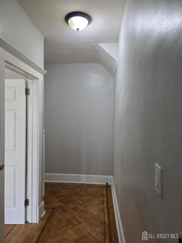 473 N GROVE ST #1, East Orange, NJ 07107