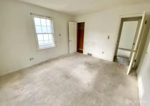 323 Concord AVE, Ewing, NJ 08618