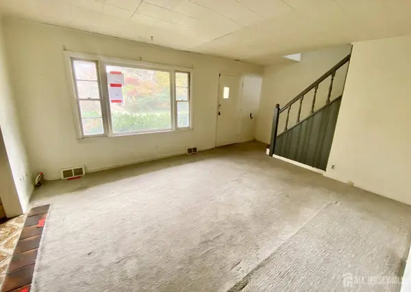 323 Concord AVE, Ewing, NJ 08618