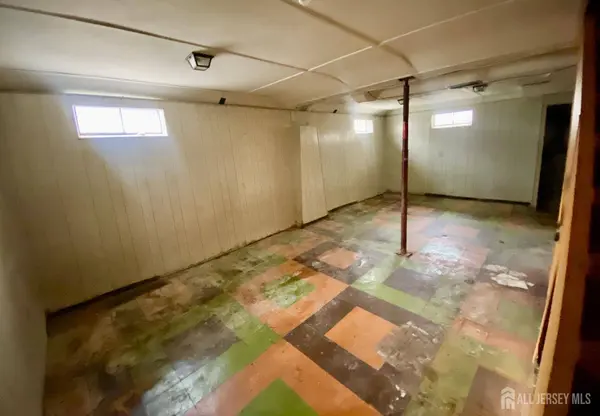 323 Concord AVE, Ewing, NJ 08618