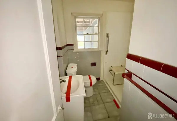 323 Concord AVE, Ewing, NJ 08618