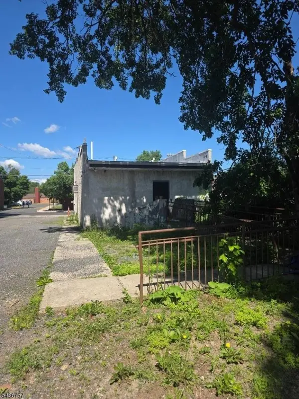 274 N Willow, Trenton City, NJ 08618