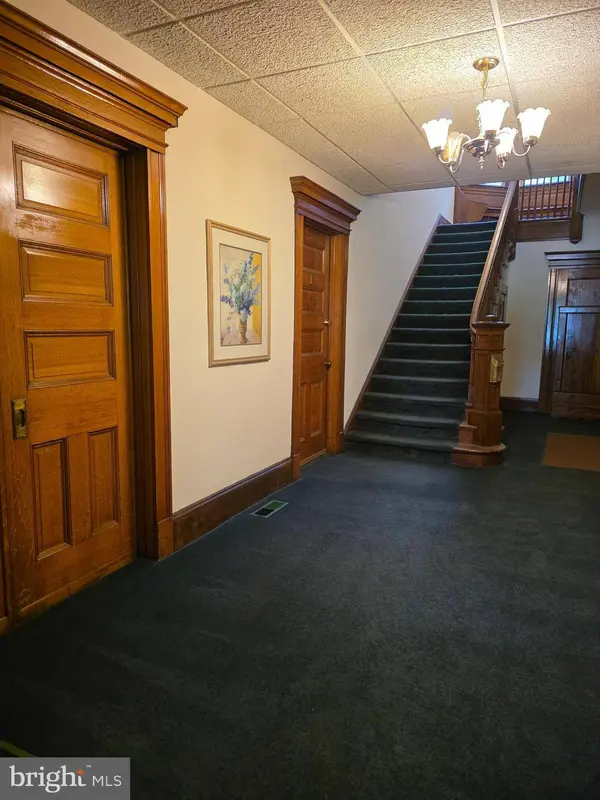 1456 PENNINGTON, Ewing, NJ 08628