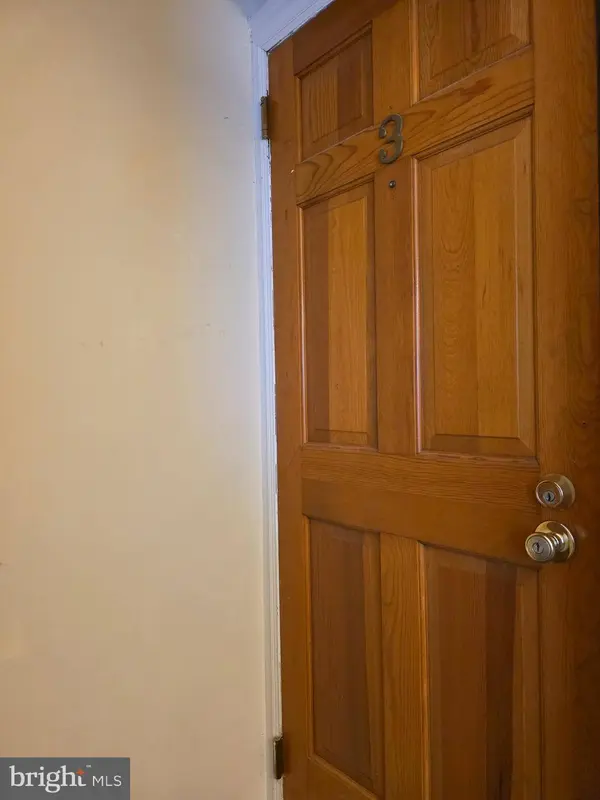 1456 PENNINGTON, Ewing, NJ 08628