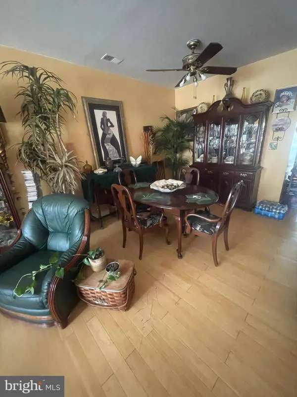 93 PEREZ DR, Newark, NJ 07103