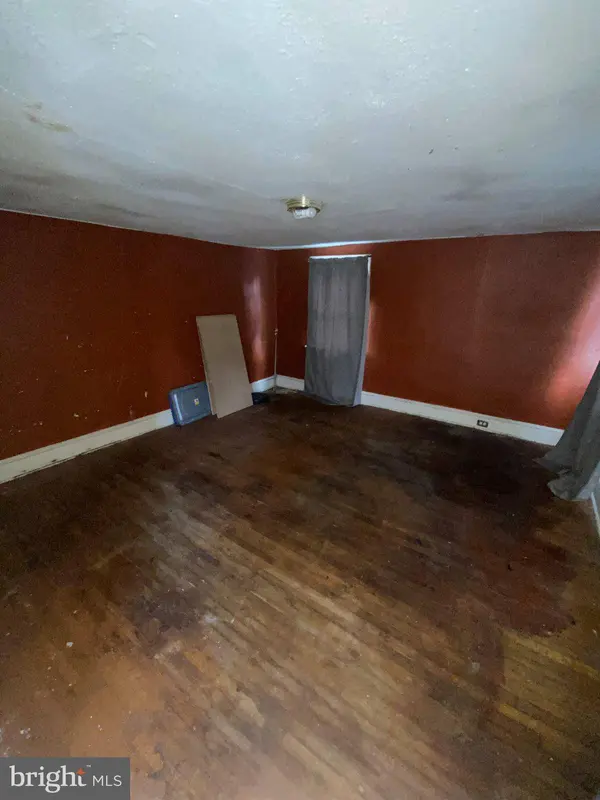 526 LAMBERTON ST, Trenton, NJ 08611