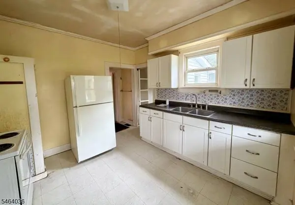31 Fourth St, Hillsborough Twp., NJ 08821