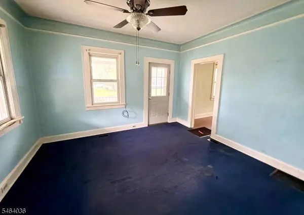 31 Fourth St, Hillsborough Twp., NJ 08821