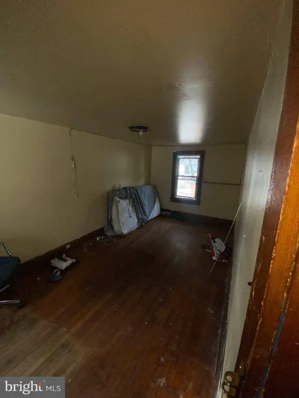526 LAMBERTON ST, Trenton, NJ 08611