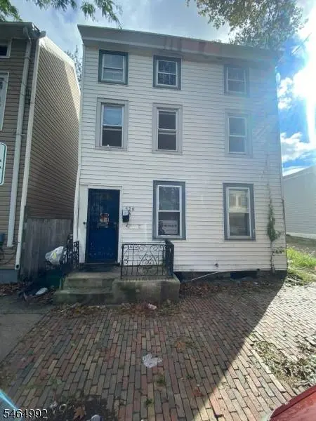 526 Lamberton St