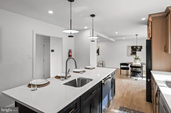 1752 LARK LN, Cherry Hill, NJ 08003