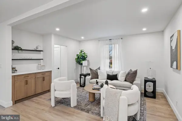 1752 LARK LN, Cherry Hill, NJ 08003