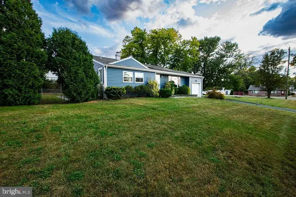 23 N SUNSET DR, Voorhees, NJ 08043