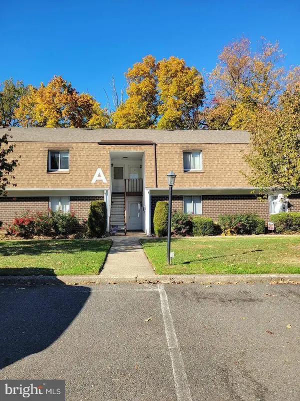 411 N STILES AVE #A6, Maple Shade, NJ 08052