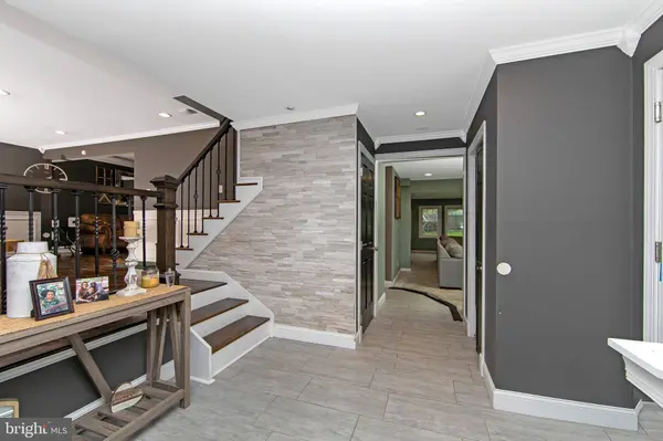 10 FORREST DR, Blackwood, NJ 08012