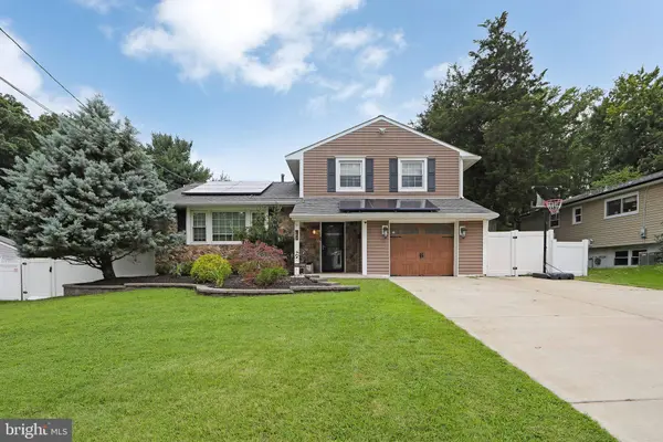 10 FORREST DR, Blackwood, NJ 08012