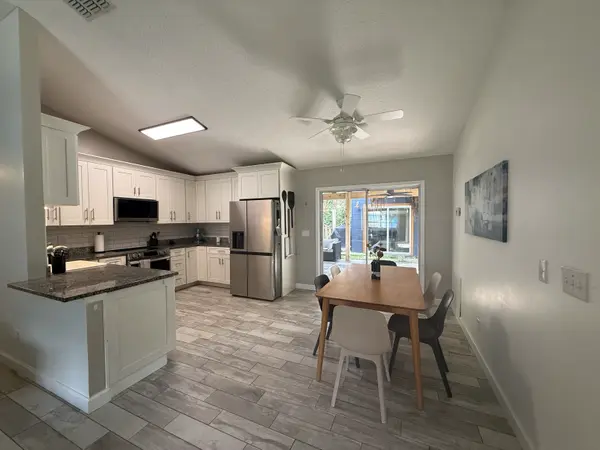 121 15th St, St Augustine, FL 32080-6343