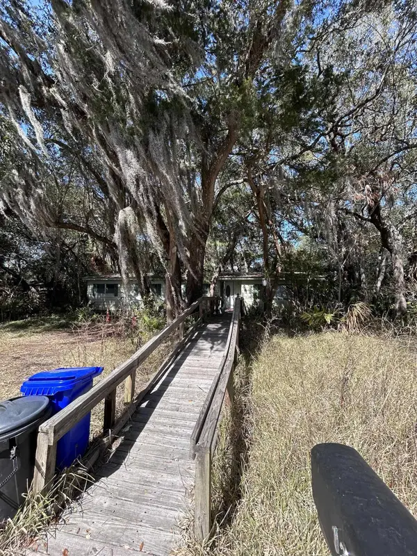 1340 Corunna St, St Augustine, FL 32080