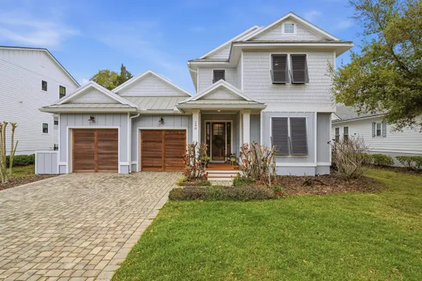 240 Ridgeway Rd, St Augustine, FL 32080